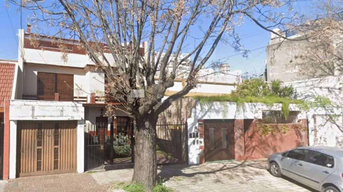 La casa donde vivía la mujer que murió calcianda en Versalles. Foto: Google Maps