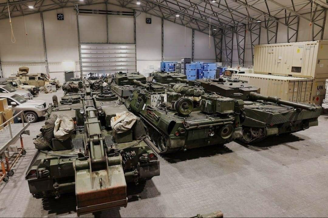 Tanques noruegos. Foto twitter @rusiainforma.
