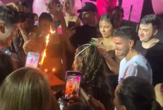 Rodrigo De Paul en el cumple de Tini Stoessel. Foto: captura de video.