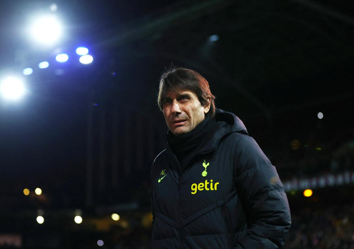 Antonio Conte despedido; Tottenham Hotspur. Foto: Reuters.