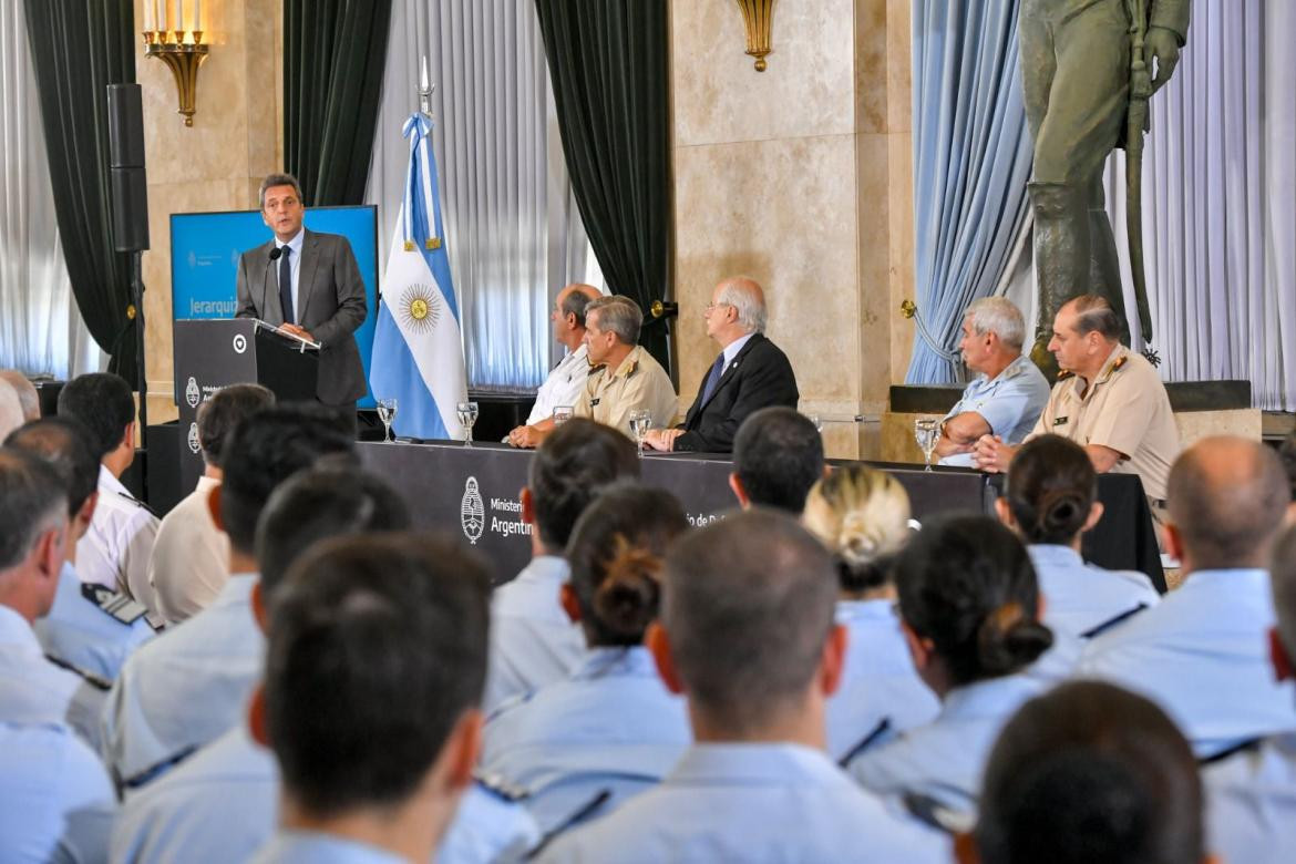 Anunciaron la rejerarquización de las Fuerzas Armadas