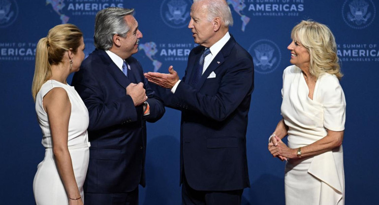 Alberto Fernández y Joe Biden. Foto: AFP.