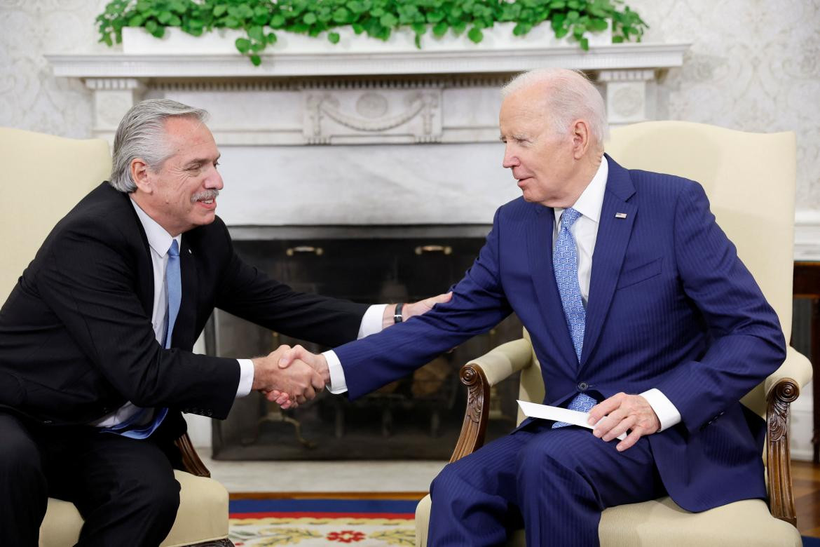 Alberto Fernández y Joe Biden en la Casa Blanca. Foto: REUTERS