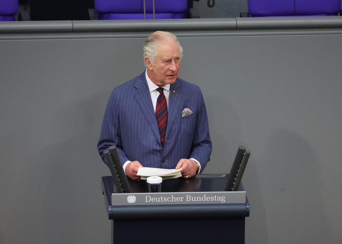 Rey Carlos III	de Inglaterra en Alemania, Reuters