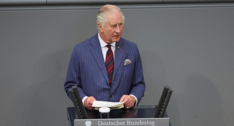 Rey Carlos III	de Inglaterra en Alemania, Reuters