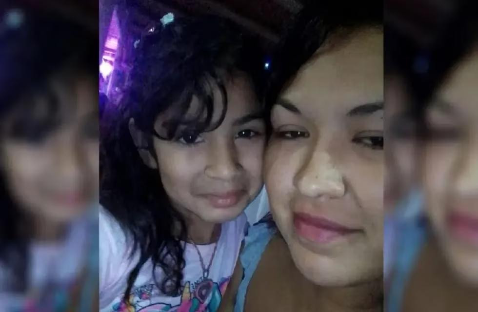 Laura Jofré (26) y su hija. La mujer asesinó a la pequeña de 6 años y luego se suicidó en Lavalle. Foto: Los Andes