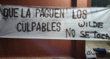 Bandera contra Independiente. Foto: NA.