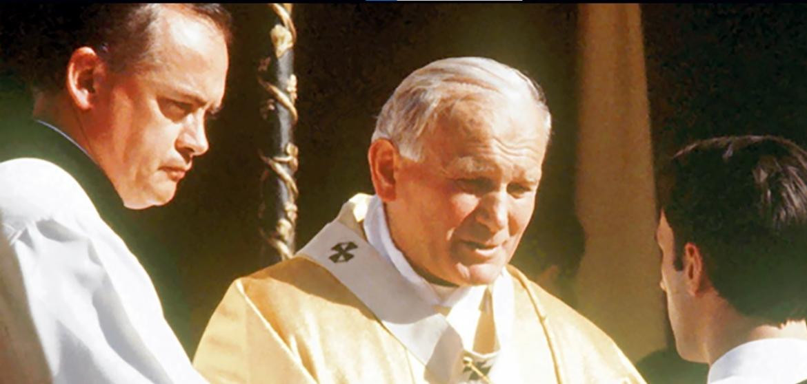 Juan Pablo II visitó Malvinas tres días antes de que termine la guerra. Foto Télam.