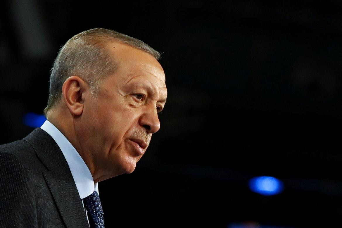 El presidente de Turquía Recep Tayyip Erdogan, habla en una conferencia de prensa durante la cumbre de la OTAN en Madrid_Foto Reuters