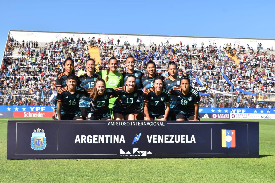 Selección Argentina de fútbol femenino vs. Venezuela. Foto: Twitter @Argentina.