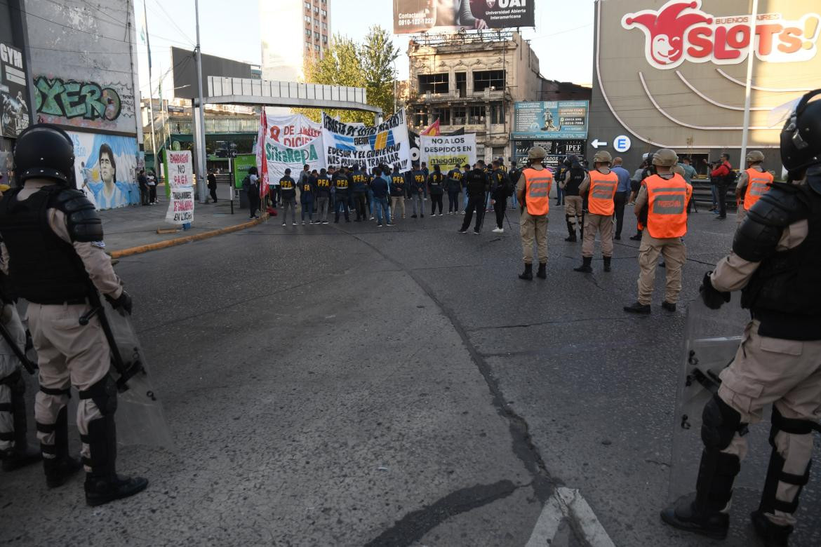 Protesta en el Puente Pueyrredón. Foto: Télam