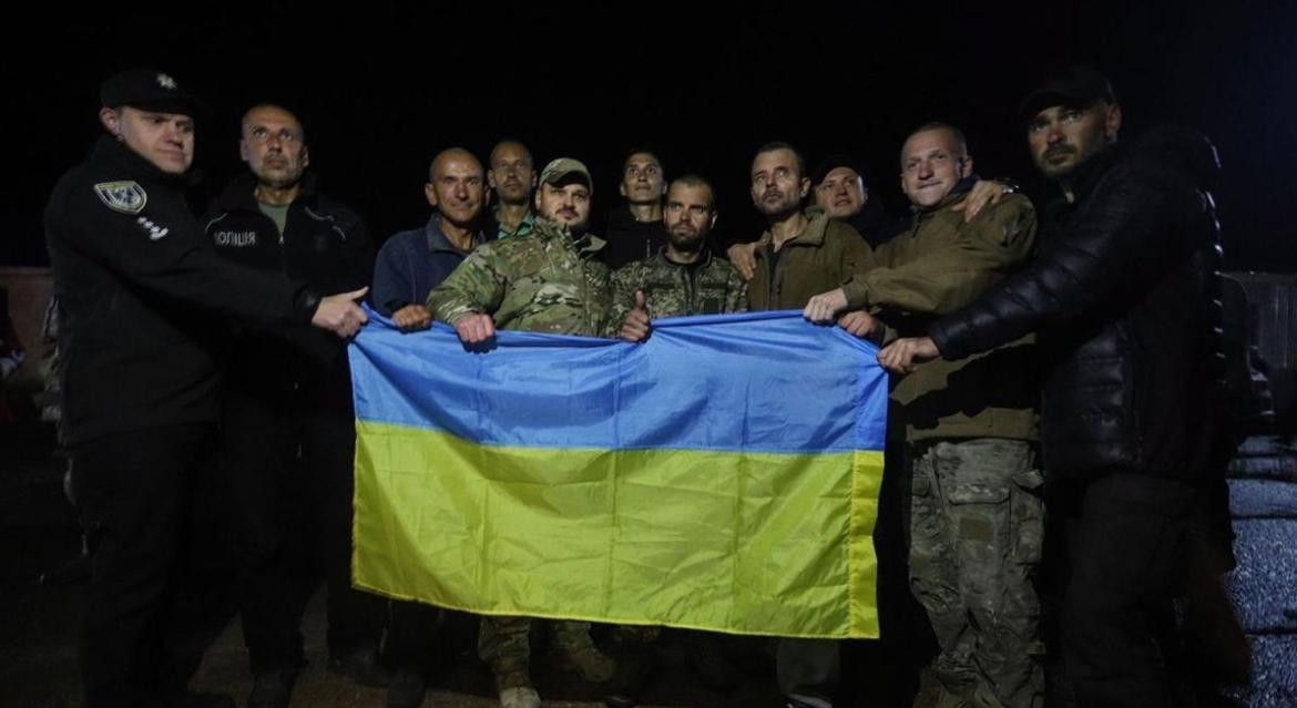 Soldados ucranianos retornaron a su país. Foto: Servicio de Seguridad de Ucrania