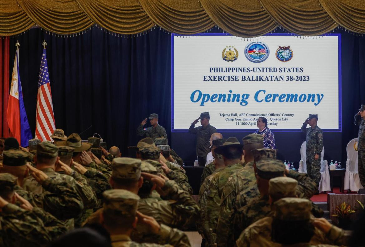 Ceremonia de apertura entre ejércitos de Filipinas y Estados Unidos.Foto: EFE. 