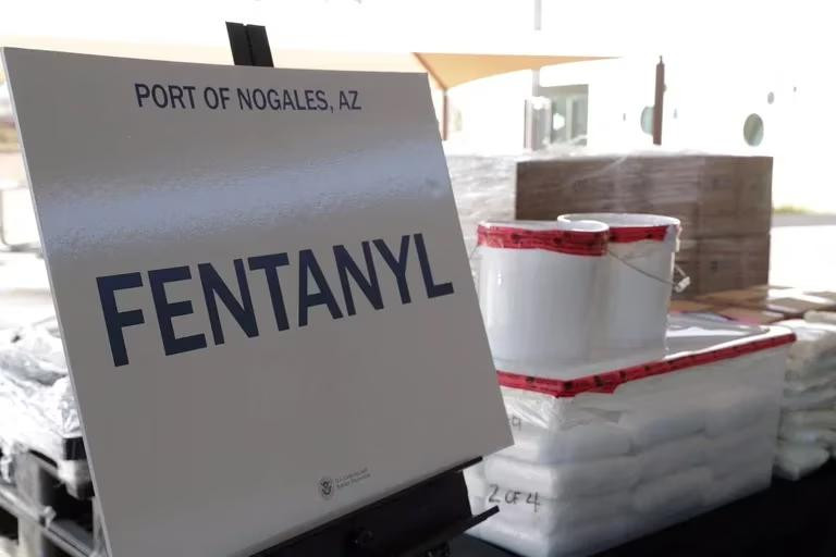 Paquetes de fentanilo incautados. Foto: Reuters