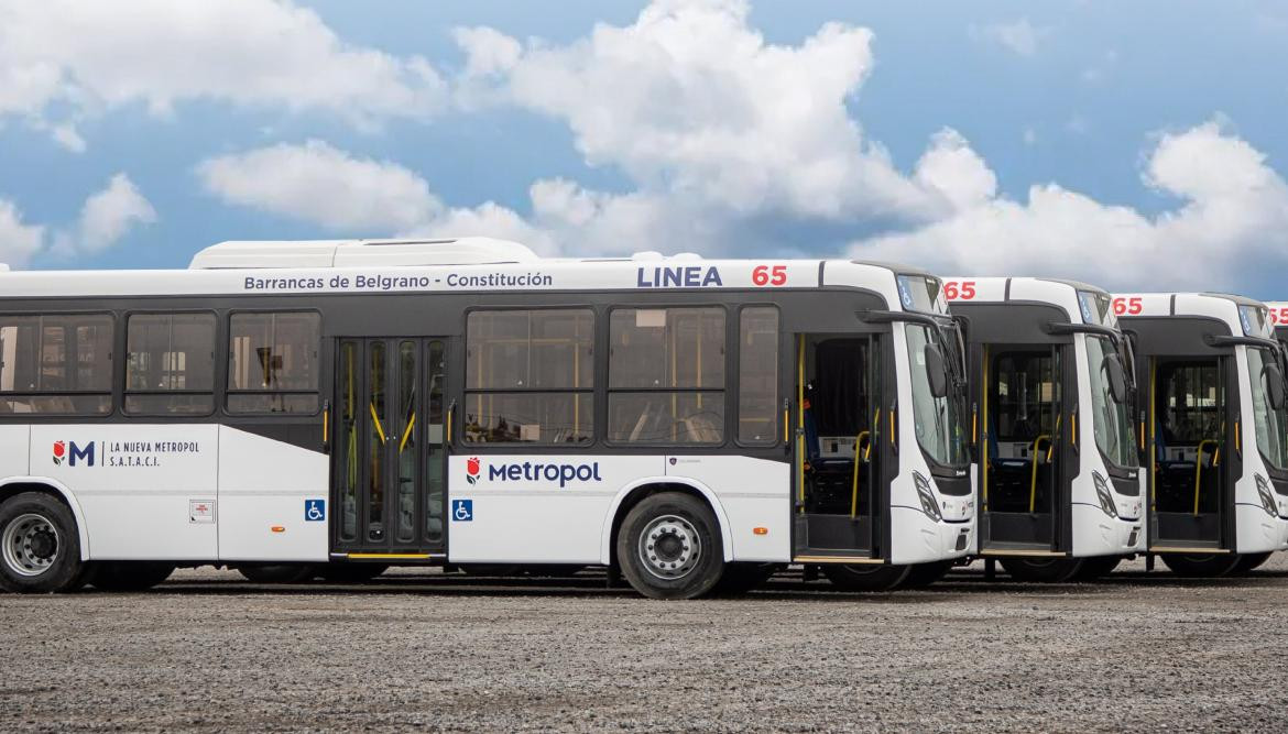 Colectivos, Línea Metropol, foto Twitter Metropol @Metropol_ar