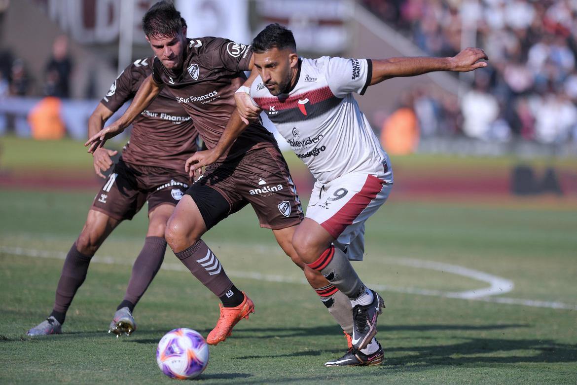 Platense vs. Colón de Santa Fe 2. Foto: Télam.