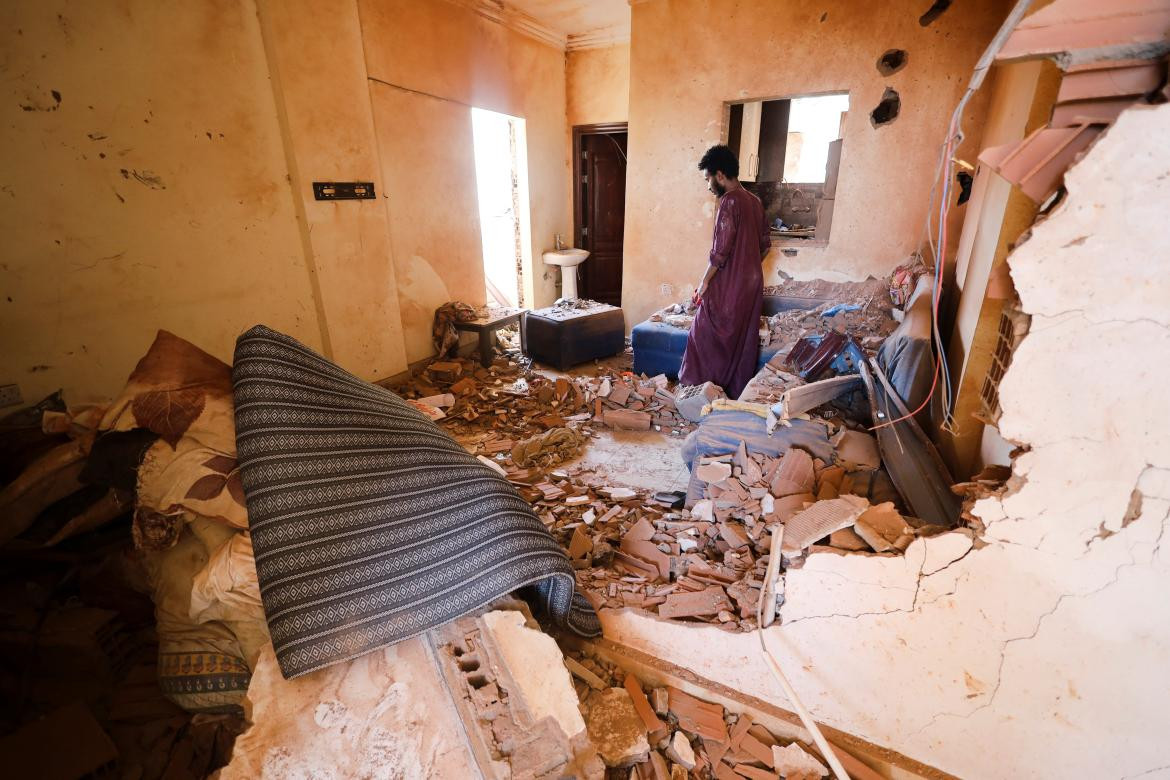 Residencia rota en incidentes en Sudán. Foto: Reuters.