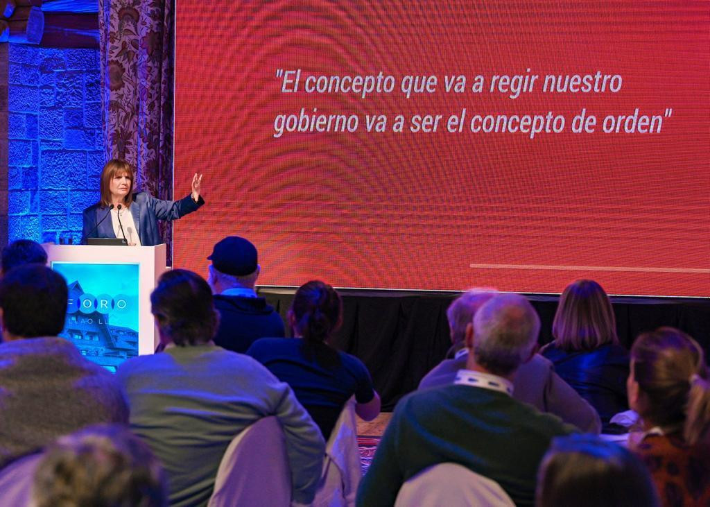 Patricia Bullrich en el foro Llao Llao. Foto Twitter @gabiziblat.