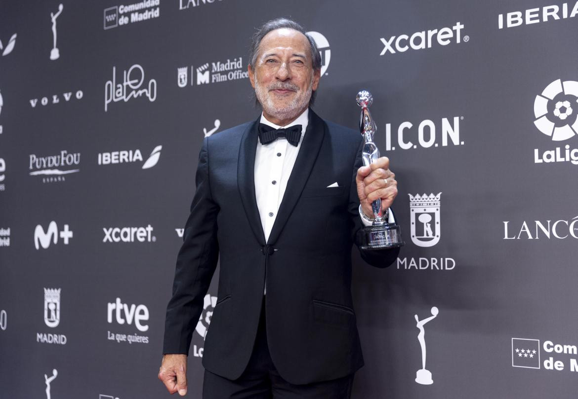 Guillermo Francella fue elegido como mejor actor de una serie en los Premios Platino 2023. Foto: EFE.