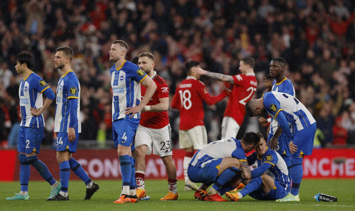 Manchester United venció al Brighton por penales. Foto: Reuters.