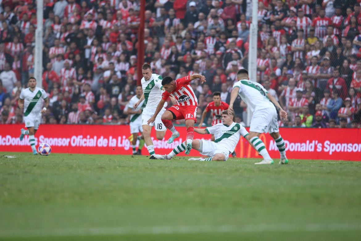 Instituto vs Banfield. Foto: Twitter @InstitutoACC.