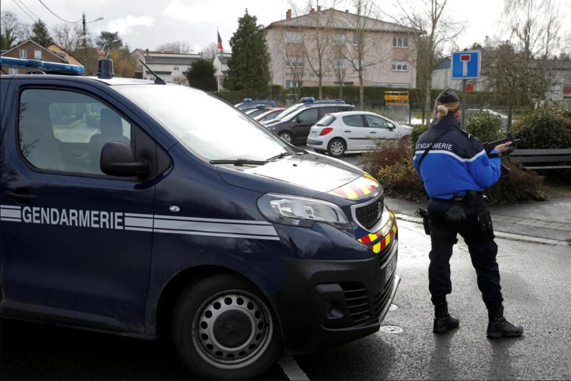Policía francesa. Foto: archivo Reuters.