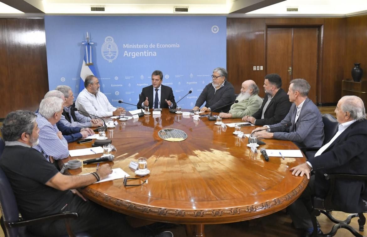 Reunión de Sergio Massa con sindicatos. Foto: Telam.