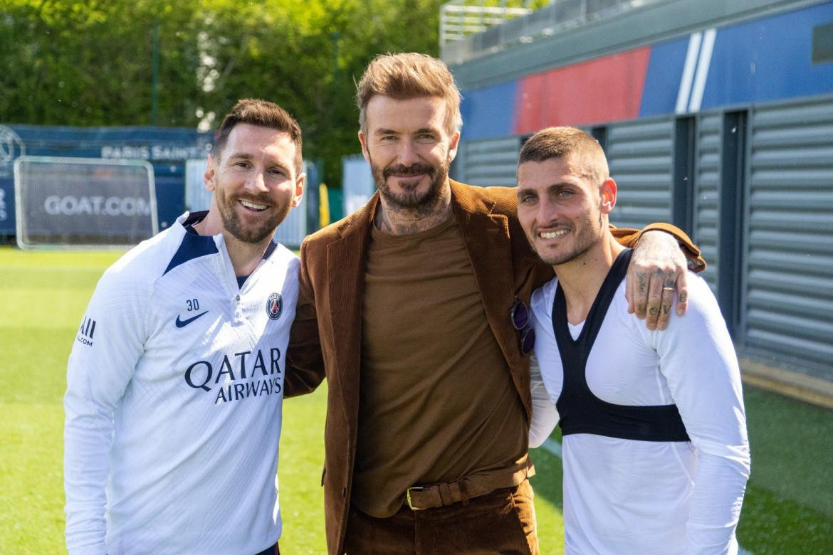 Lionel Messi y David Beckham, fútbol. Foto: Twitter @PSG_espanol