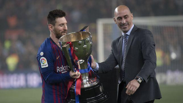 Lionel Messi y Luis Rubiales. Foto: AS.