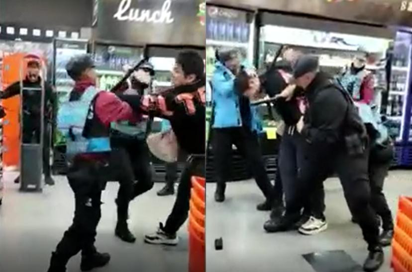 Un joven intentó comprar cinco botellas de aceite, se lo negaron y terminó a los golpes con cinco policías. Foto: Captura de pantalla.