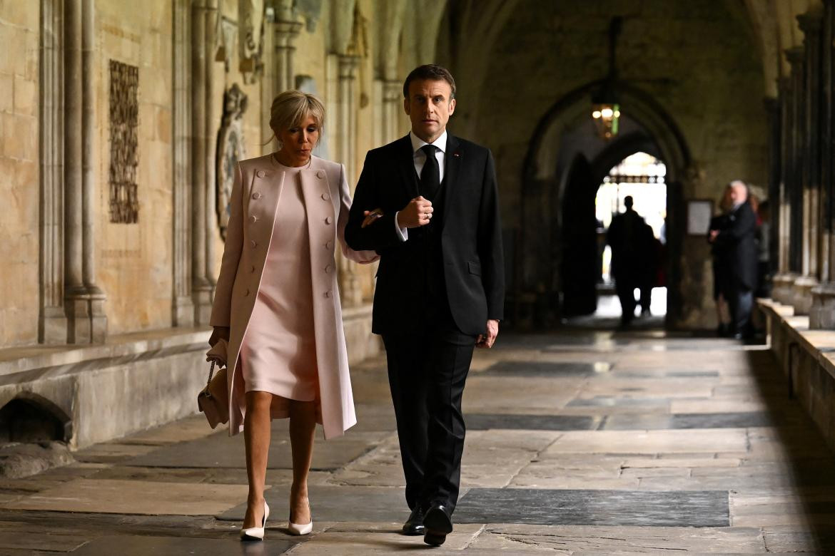 Emmanuel Macron en la coronación de Carlos III. Foto: REUTERS.
