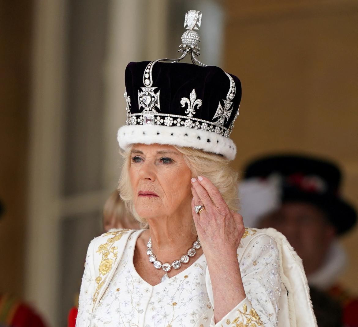 La reina Camila homanajeó a Isabel II. Foto: Reuters.