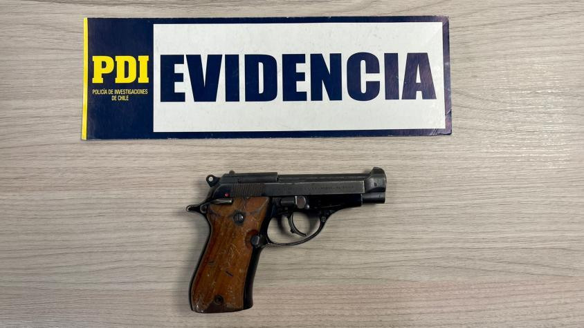La arma incautada que pertenecía a Augusto Pinochet. Foto: Gentileza PDI de Chile.