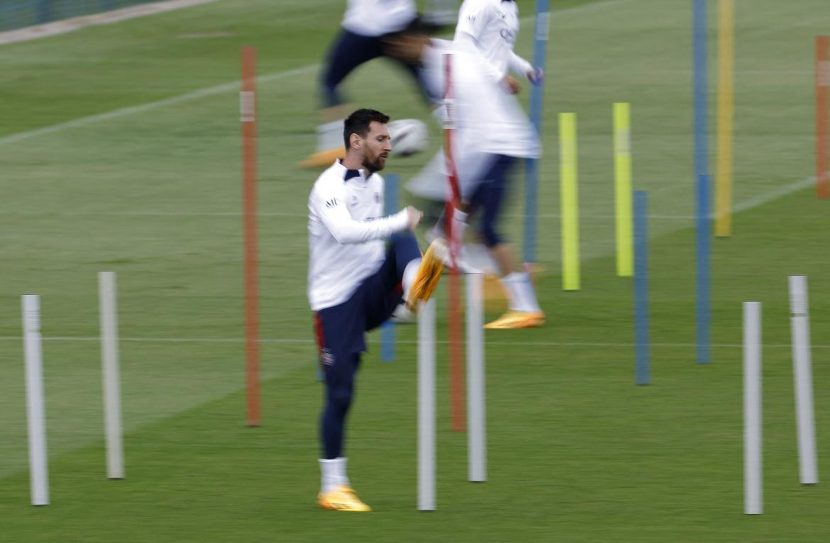 Lionel Messi en el entrenamiento del PSG. Foto: REUTERS.