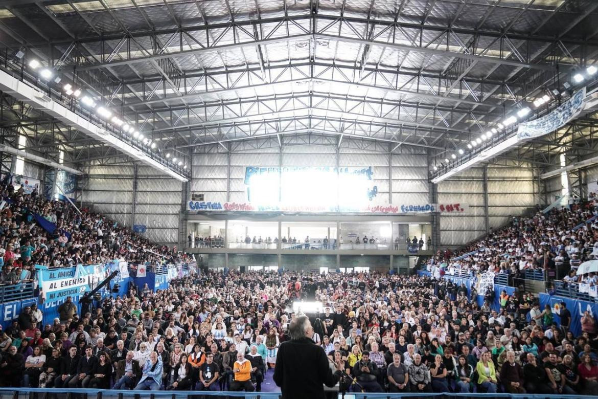 Máximo Kirchner en el cierre del congreso partidario del PJ. Foto: FdT