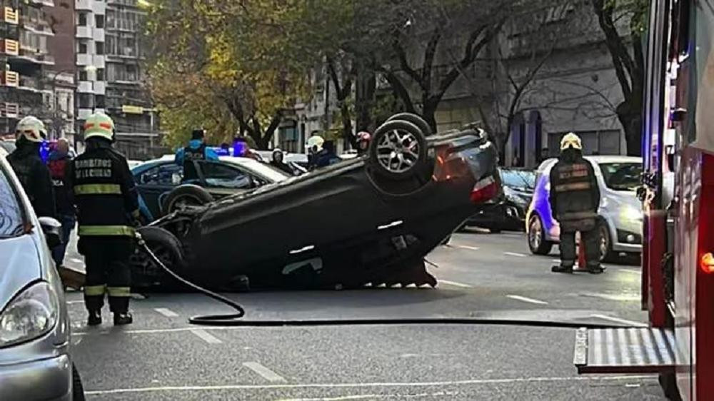 Accidente en Caballito. Foto: captura video.