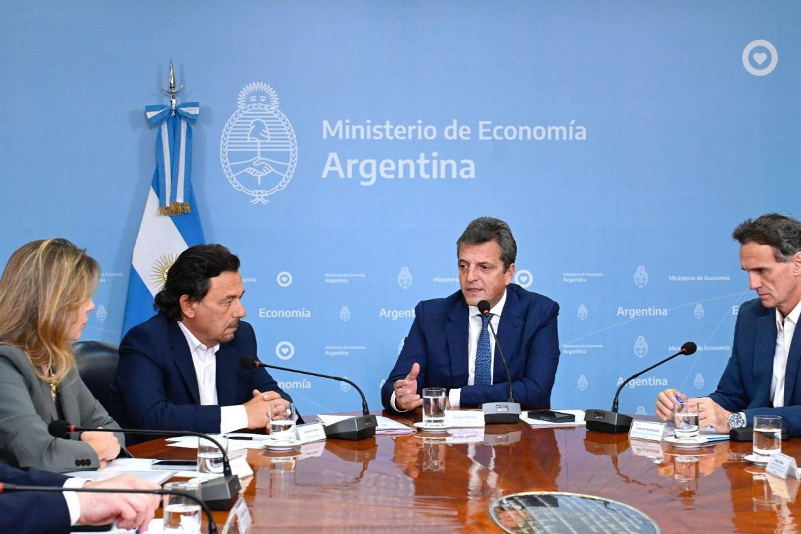 Sergio Massa junto a Gustavo Sáenz, gobernador de Salta. Foto: Ministerio de Economía.