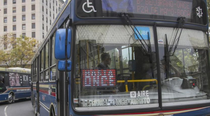 Colectivos, transporte público. Foto: NA.