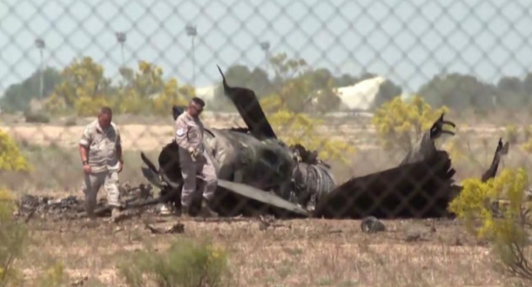 Un caza F18 se estrella en la base aérea de Zaragoza