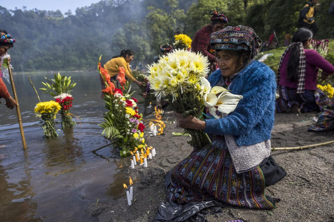 Ofrendas de flores. Foto: EFE.