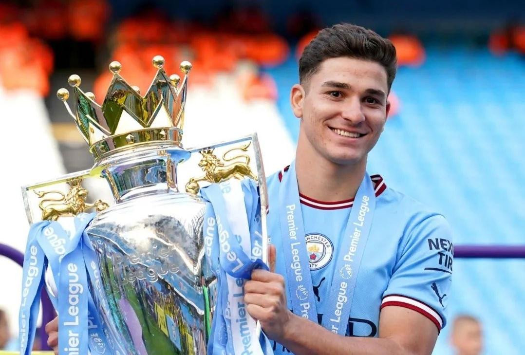 Julián Álvarez, campeón con el Manchester City. Foto: Manchester City.