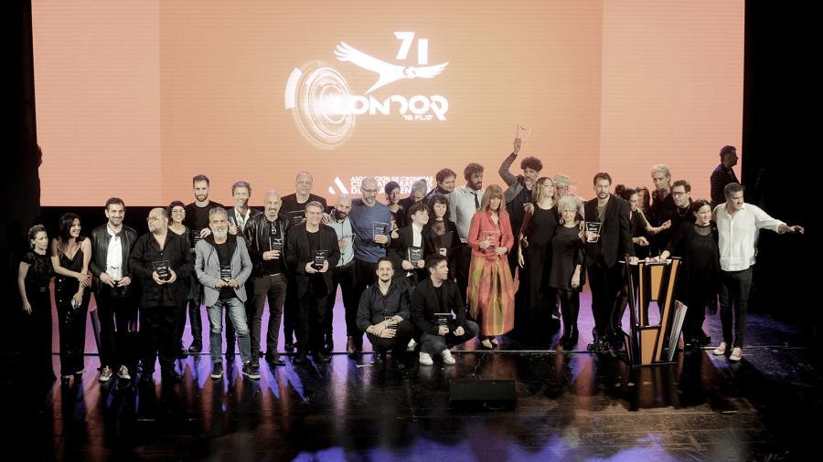 Los integrantes de "Argentina, 1985" en los Premios Cóndor. Foto: Télam.