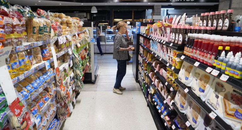 Supermercado, consumo en Argentina. Foto: NA.