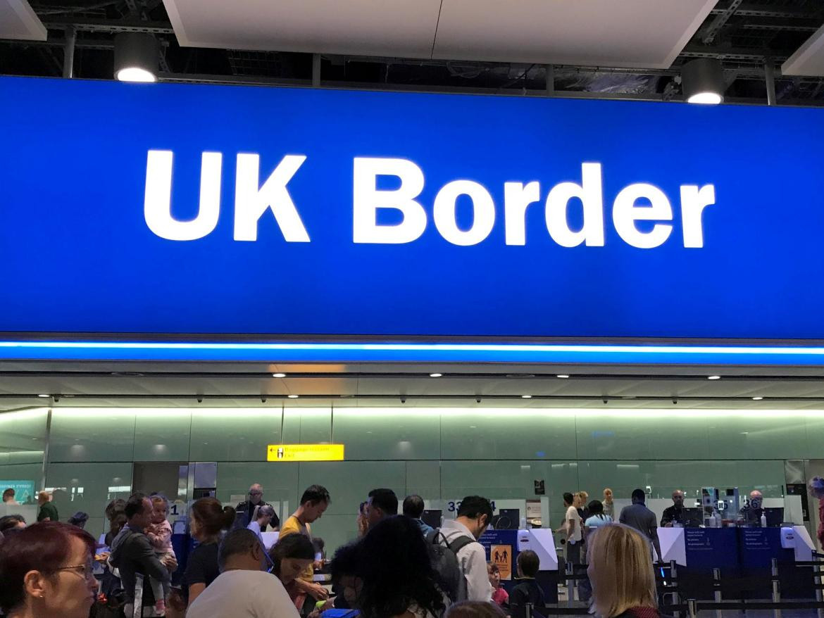 Inmigrantes en Reino Unido. Foto: Reuters