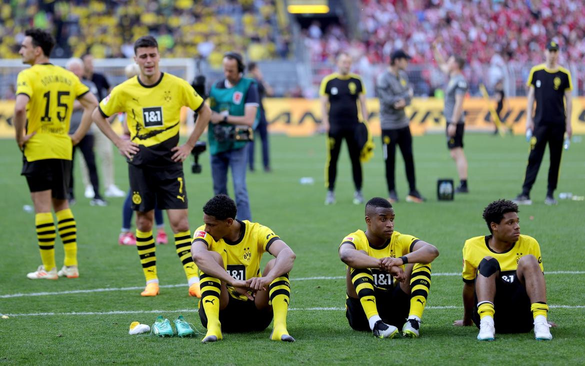 Lamento del Borussia Dortmund tras perder la Bundesliga. Foto: EFE.