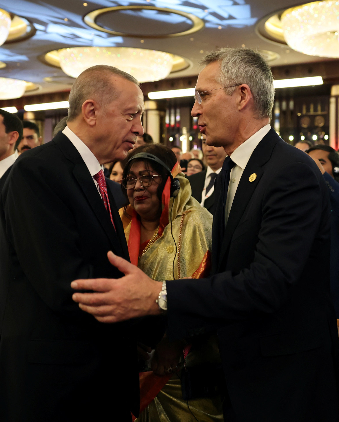 Erdogan con Jens Stoltenberg, secretario general de la OTAN. Foto: Reuters.