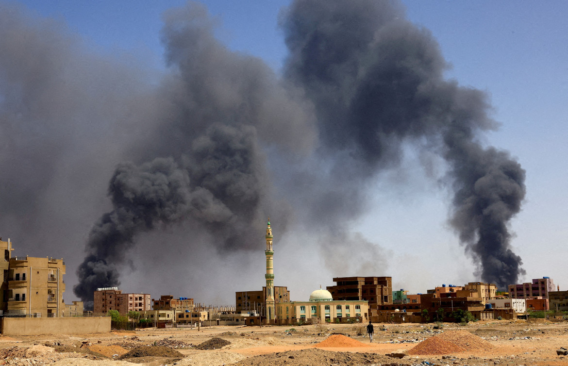 Bombardeo en Sudán. Foto: Reuters.