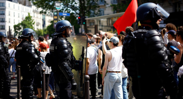 Manifestación contra la reforma jubilatoria en París. Foto: Reuters.