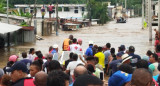Evacuados por inundaciones en Ecuador. Foto: EFE.