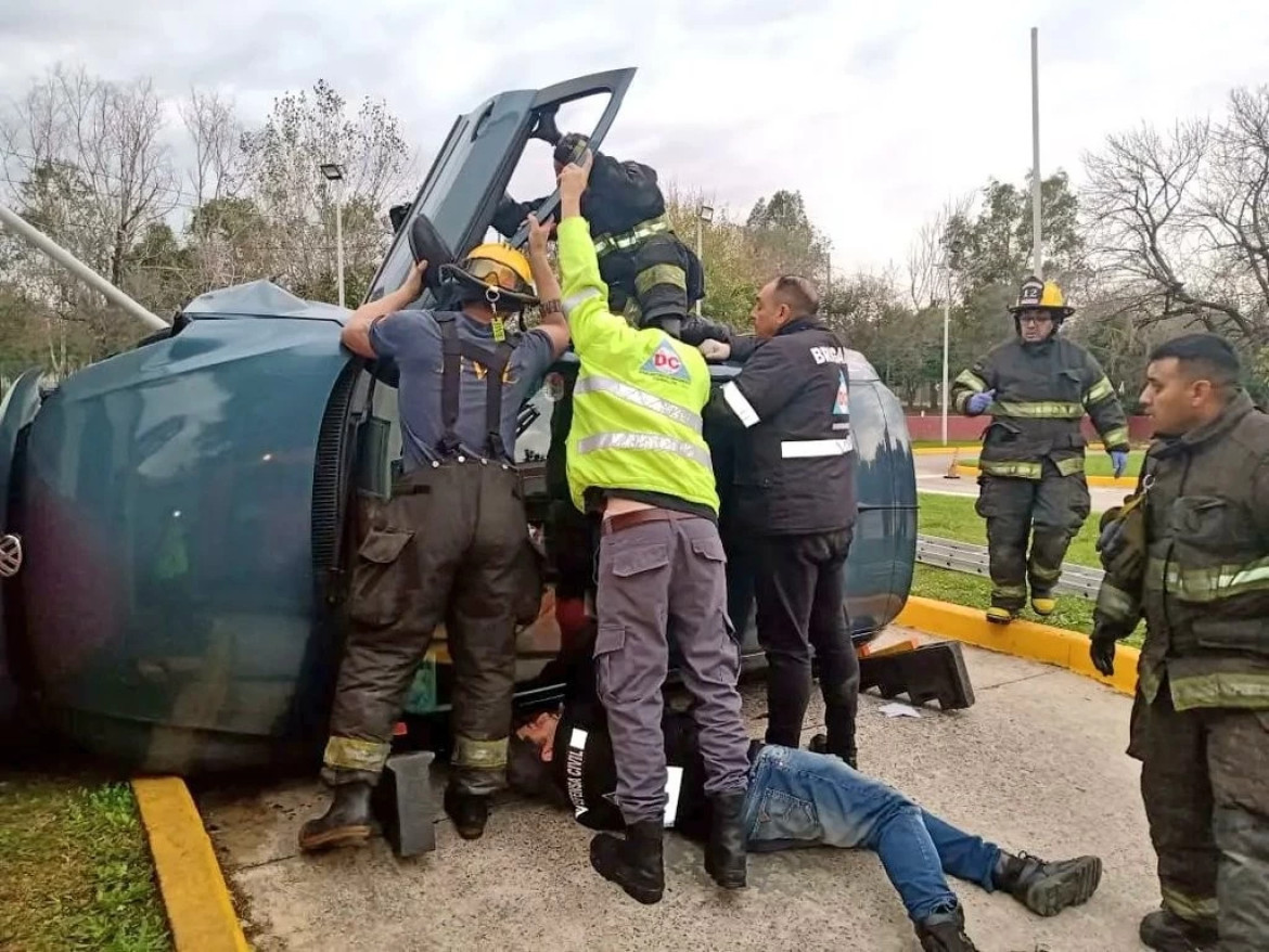 La mujer de 63 años resultó herida. Foto: NA.